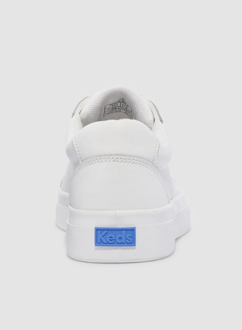 كيدز كيدز نسائي سنيكرز جلد أبيض برباط